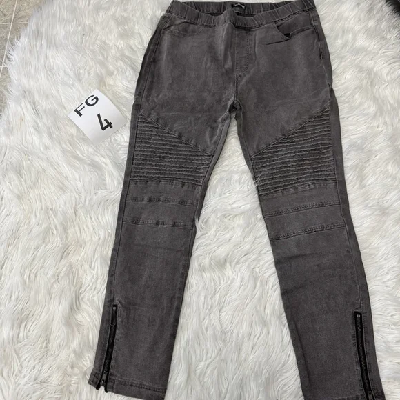 Solid Slant Pocket Zip Side Seam Detail Skinny Jeans-Gray XL - Picture 2 of 7